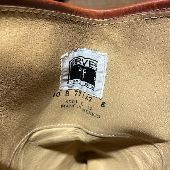 Frye woman’s boots size 10 - Picture 5 of 6